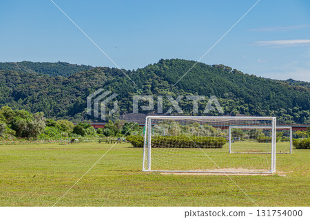 The Tenryu River riverbed in Hamamatsu City (Shizuoka Prefecture) The Tenryu River riverbed in Hamamatsu City (Shizuoka Prefecture) 131754000