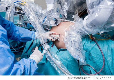 Modern surgical system. Medical robot. Minimally invasive robotic surgery. Modern surgical system. Medical robot. Minimally invasive robotic surgery. 131755466
