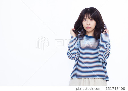 擔心頭髮受損的女性 131758408