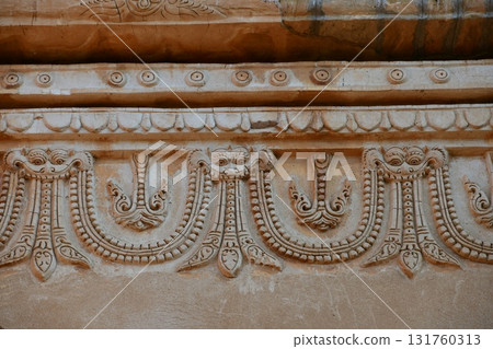 緬甸蒲甘 Htilominlo 寺廟的牆壁裝飾 131760313