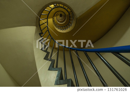 圓形螺旋樓梯 圓形螺旋樓梯 131761026