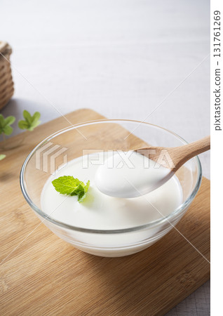 plain yogurt plain yogurt 131761269