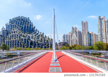 Baihe Bridge and Tianan Qianshu Shopping Mall in Putuo District, Shanghai 131761585