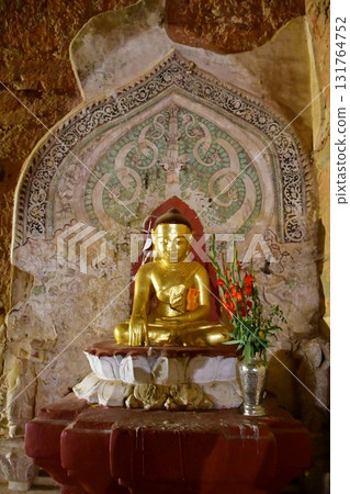 Myanmar, Bagan, Sulamani Temple, Buddha statue Myanmar, Bagan, Sulamani Temple, Buddha statue 131764752