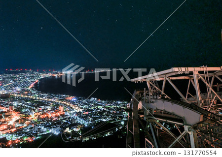 獵戶座和夜景 131770554