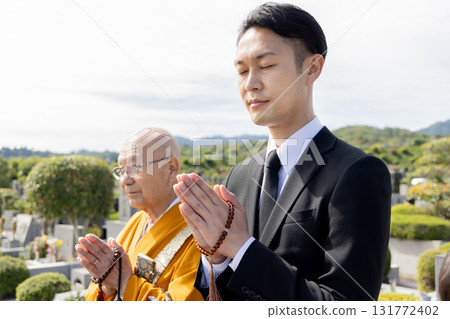 參觀墳墓 參觀墳墓 131772402