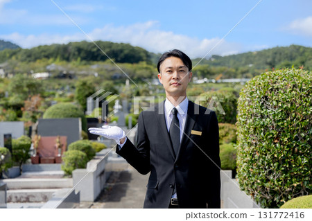 Sommelier to buy a graveyard 131772416