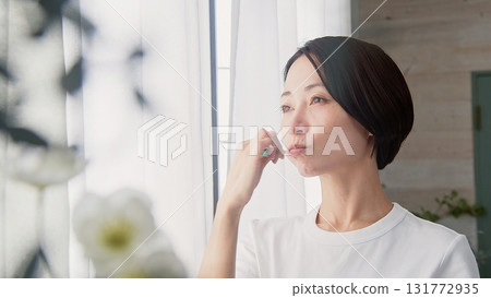 Tooth brushing woman image Tooth brushing woman image 131772935