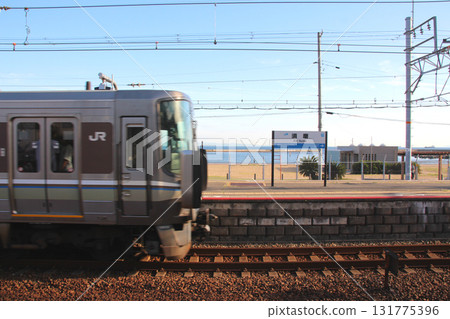 JR train passing through JR Suma Station JR train passing through JR Suma Station 131775396