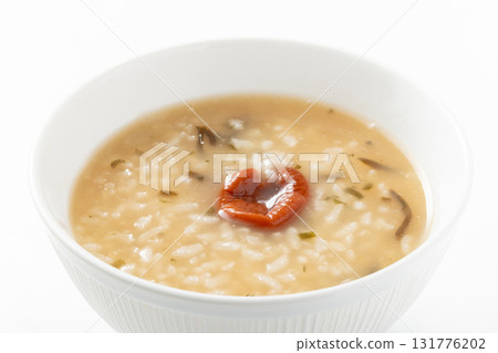 鹹海帶梅子粥 131776202