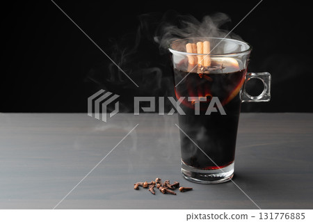 Hot wine 131776885