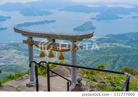 Kumamoto Prefecture: Kuratake Shrine's Sky Gate 131777060