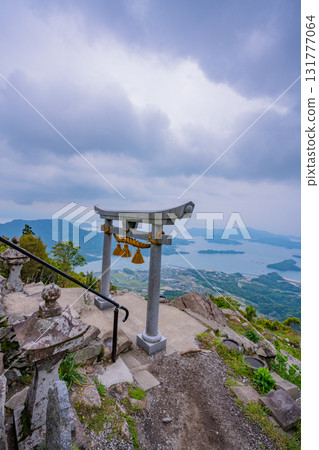 Kumamoto Prefecture: Kuratake Shrine's Sky Gate 131777064