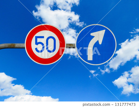 藍天和路標 131777473