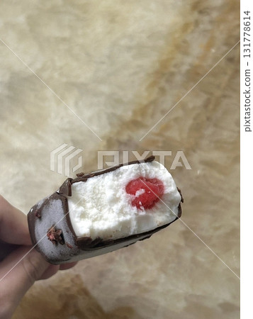 Classic vanilla ice cream with a smooth, creamy texture and rich flavor. Perfect for dessert menus, summer treats, food packaging, and sweet indulgence promotions! 131778614