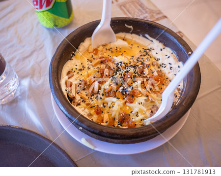 [Jordan] Traditional Yemeni sweets served at a restaurant in the capital, Amman 131781913