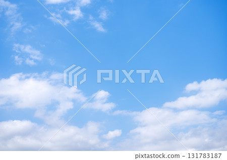 秋天的天空,藍天,晴朗的天空,秋天十月的圖片 秋天的天空,藍天,晴朗的天空,秋天十月的圖片 131783187