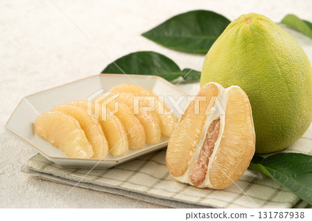 pomelo mid-autumn festival bundan background pomelo Moon Festival ユズ ゆず ぶんたん 15 nights 131787938