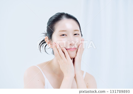 女性皮膚護理 131789893