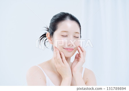 女性皮膚護理 131789894