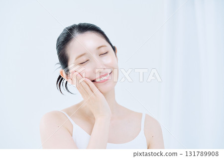 女性皮膚護理 131789908