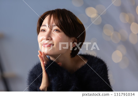 Female beauty winter Female beauty winter 131791034