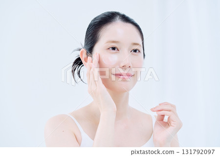 Beauty image of young women 131792097