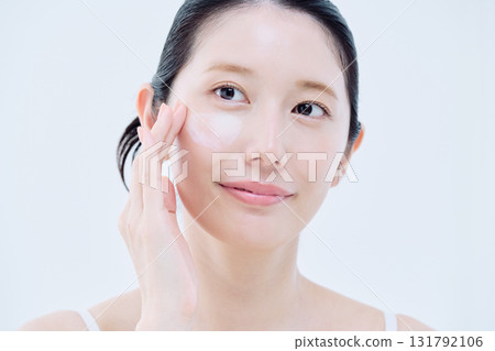 Beauty image of young women 131792106