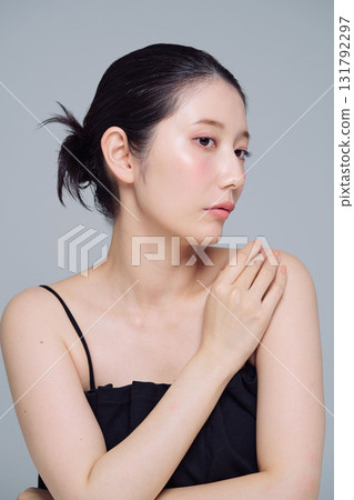 Make-up image of a young woman Make-up image of a young woman 131792297