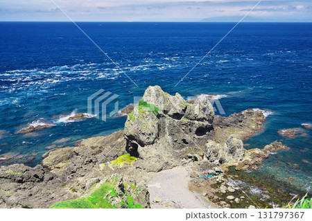 Cape Tappi in summer: View of the coastal rock formations from the Tappizaki Stairway Promenade 131797367
