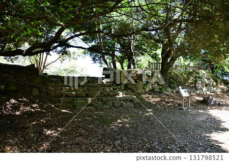 Iwami Hamada Castle 037 Main enclosure entrance Iwami Hamada Castle 037 Main enclosure entrance 131798521
