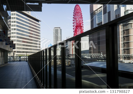 從大阪站觀賞摩天輪 131798827