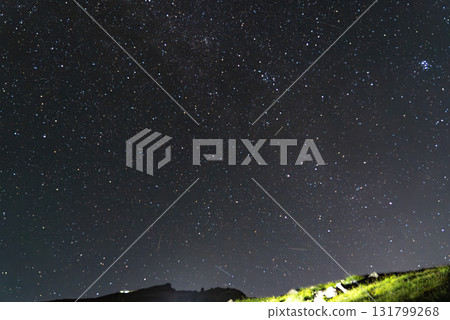 Mt. Hakuba and stars 01 131799268