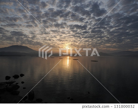 Morning view of Funakoshi Bay - A fantastic sea woven with clouds and island shadows Morning view of Funakoshi Bay - A fantastic sea woven with clouds and island shadows 131800032