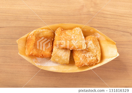 炸銀鮭魚肚 131816329