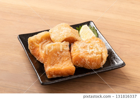 炸銀鮭魚肚 炸銀鮭魚肚 131816337