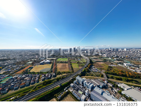 埼玉縣見沼稻田的鳥瞰圖，秋日風景，埼玉市 131816375