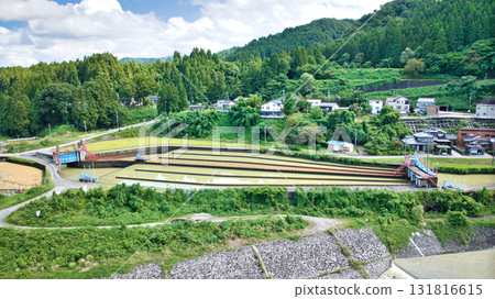 The area around Aimoto Bridge, the starting point of the Kurobe River alluvial fan in eastern Toyama Prefecture 131816615