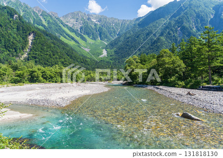 "Nagano Prefecture" Clear waters of the Azusa River, Kamikochi, summer scenery 131818130