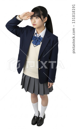 一名高中女生將手掌放在眉毛上,凝視著遠方 一名高中女生將手掌放在眉毛上,凝視著遠方 131818191