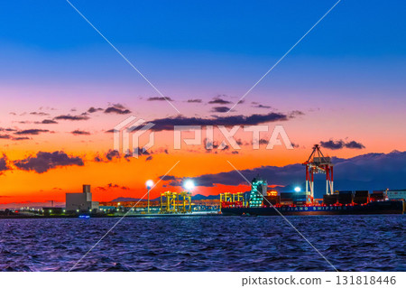 Magic hour at Osaka Port 131818446