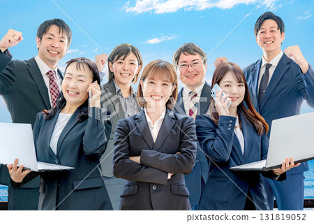 Blue sky and a large business team Blue sky and a large business team 131819052