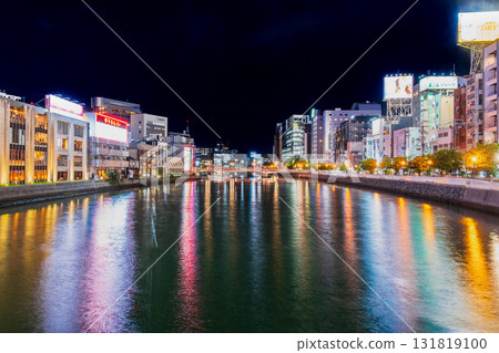 博多的夜晚:中川、中洲、天神 博多的夜晚:中川、中洲、天神 131819100