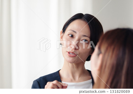 中年婦女爭吵 131820089