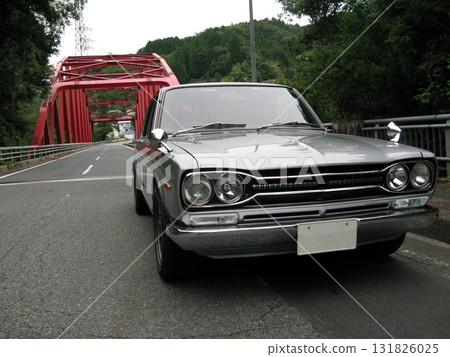 Autumn retro car photos Autumn retro car photos 131826025