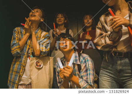 event, cheering, idol 131826924