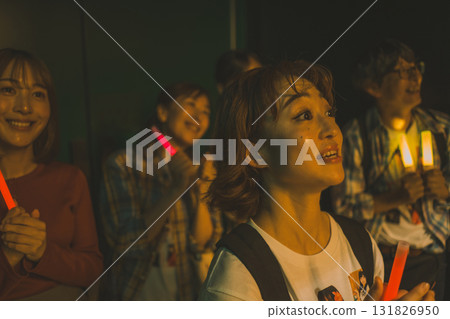 fan, female, females 131826950