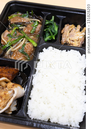 美味的炸香草便當 131828203