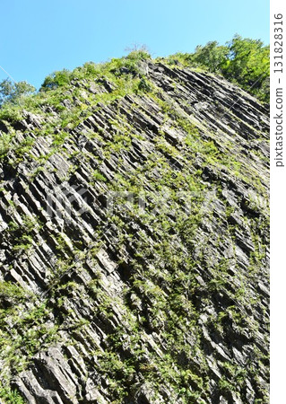 Kiyotsu Valley: Columnar joints and clear streams Kiyotsu Valley: Columnar joints and clear streams 131828316