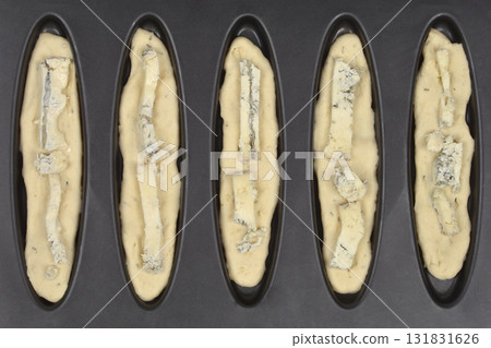 Unbaked Gorgonzola Bread Rolls 131831626